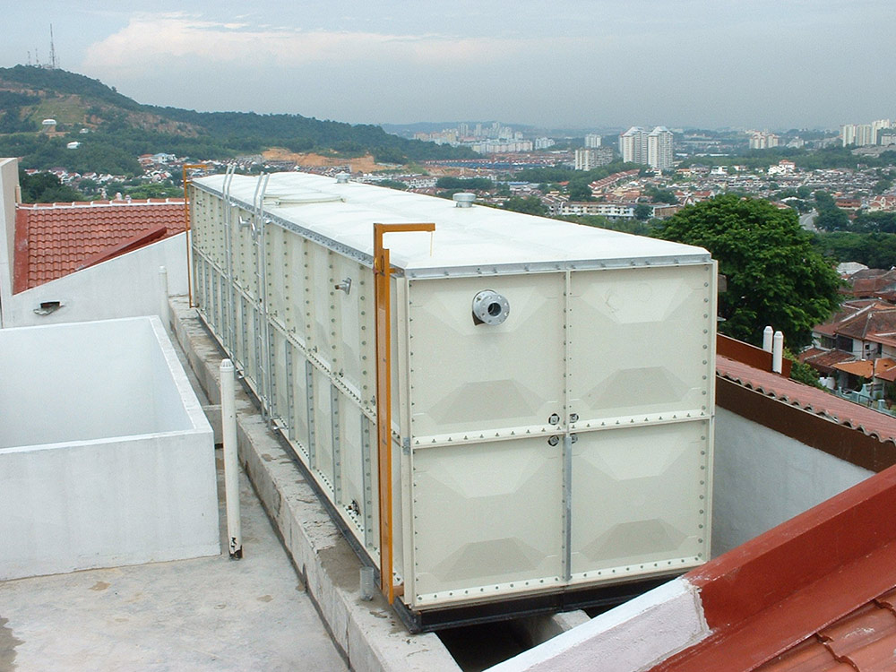 GRP,-HDG-&-Stainless-Steel-Water-Tanks-12jpg