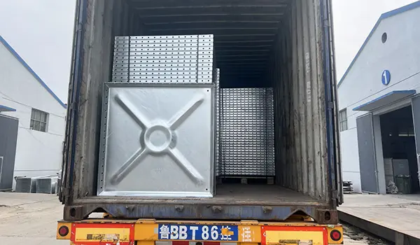 HDG galvanized water tanks to Malaysia are being loaded and shipped, and customers give thumbs up!
